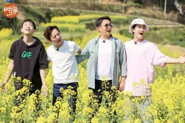 《向往的生活》沈月一期节目换3套衣服,却被她