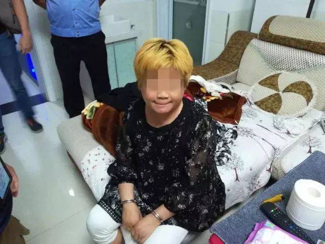 23男8女卖淫团伙!女老板在湖南遥控指挥,被抓获时招嫖