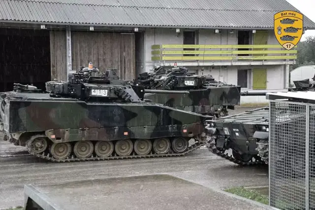 瑞士陆军城市战演习 cv90步兵战车特殊设计值得点赞