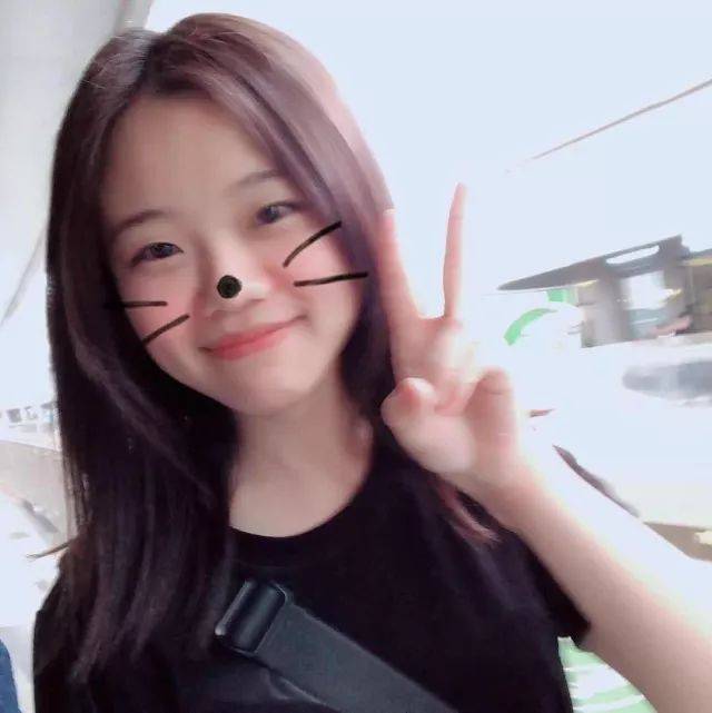 这位小姐姐知道答案呦!