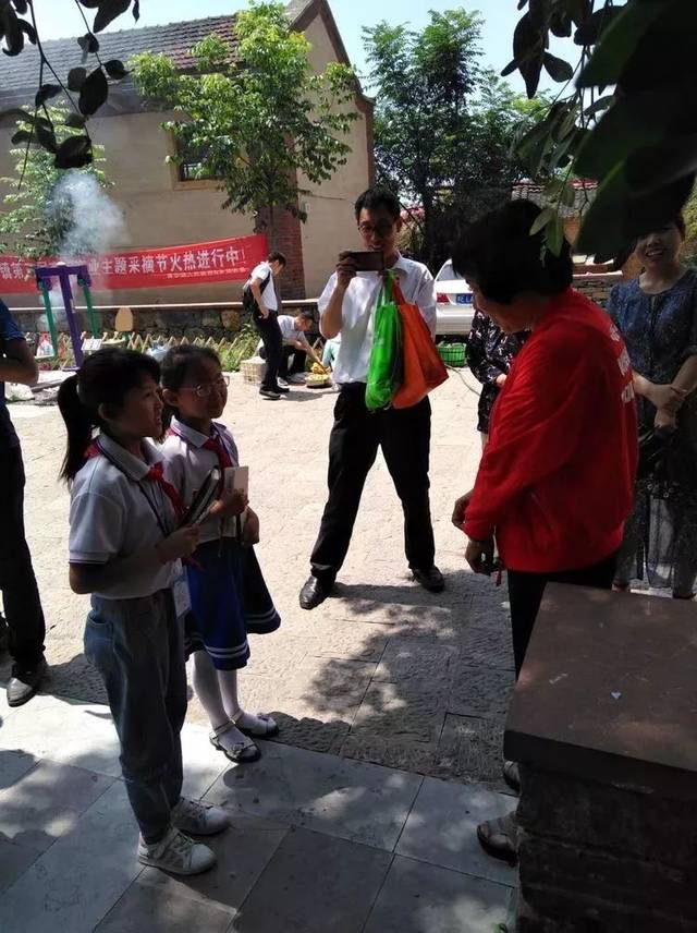 【林州一实小《星星之光》总第126期】安全教育大宣讲 关爱青少年儿童