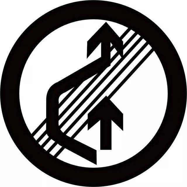 禁止超车标志和解除禁止超车标志 这两种标志同属禁令标志,一般是