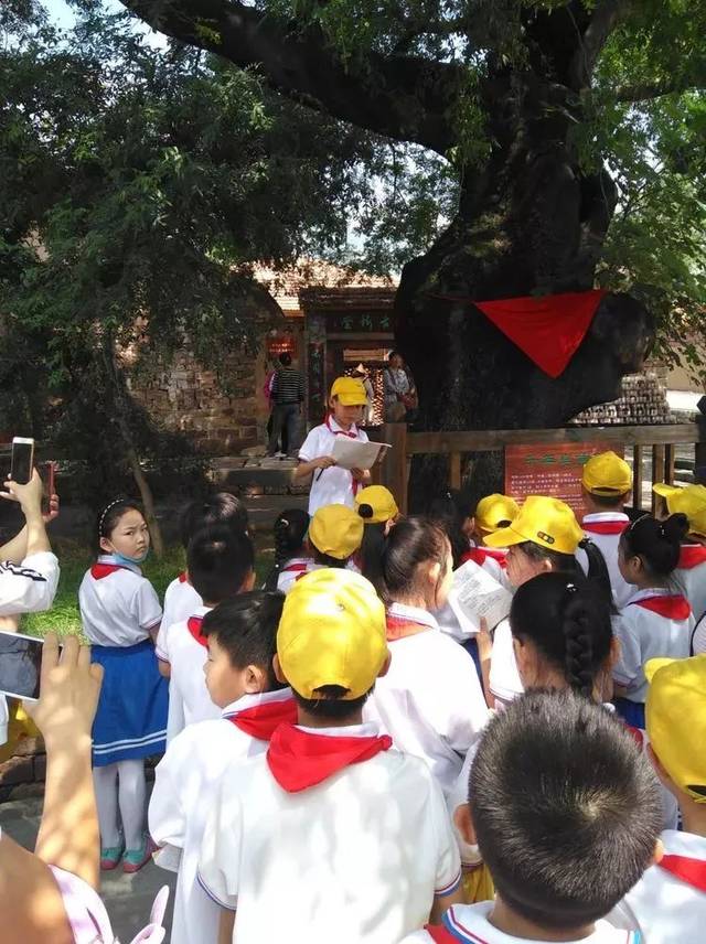 【林州一实小《星星之光》总第126期】安全教育大宣讲 关爱青少年儿童