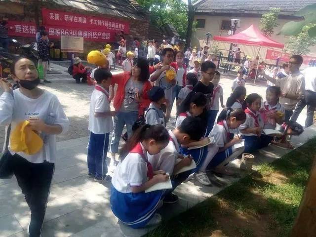 【林州一实小《星星之光》总第126期】安全教育大宣讲 关爱青少年儿童