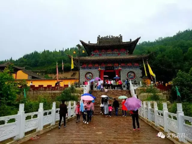 精彩!甘肃陇南宕昌牛头寺公园举行这场演出,你看了吗?