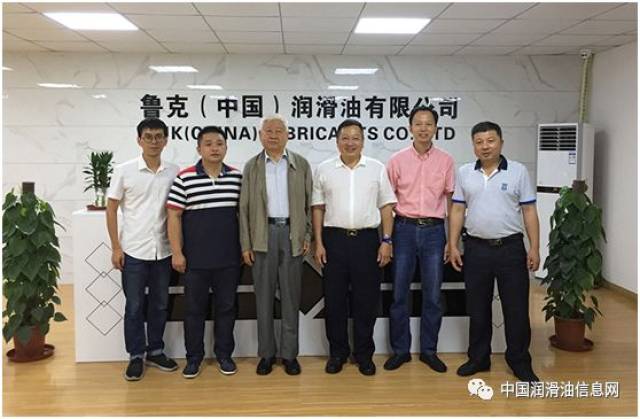 中国工程院团队专家院士及泉州理工学院领导收入到鲁克考察v团队建筑设计一行是提供劳务收入吗图片
