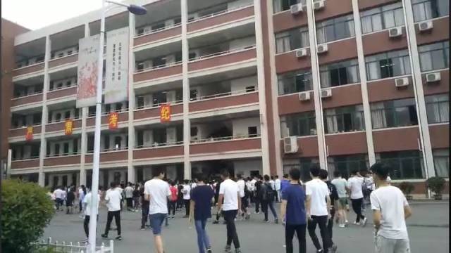 2018年鄂州市初中毕业生学业考试正式开考