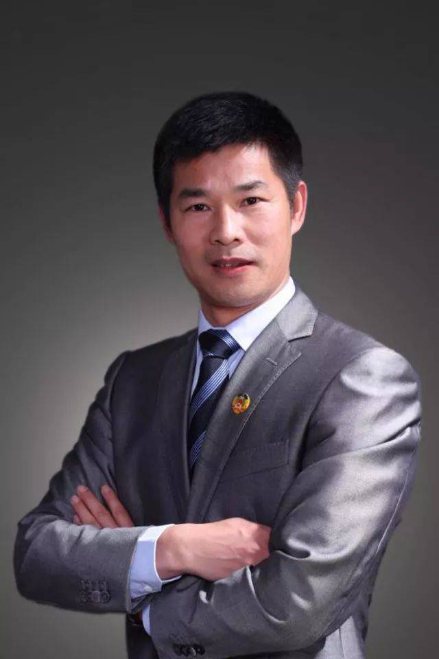 【新时代典型】谢向阳:人正业精,做"好律师"