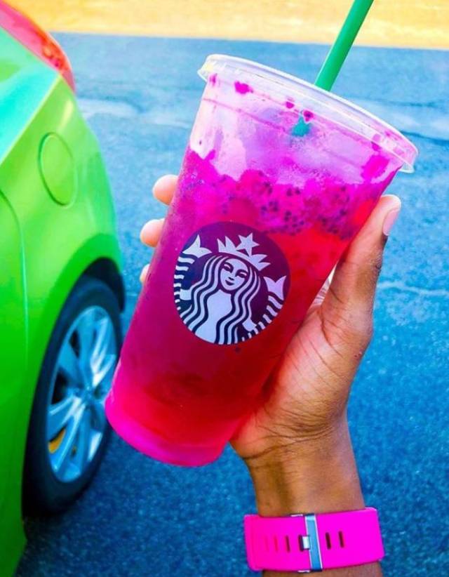 星巴克最新高颜值饮料!【芒果火龙果特饮】简