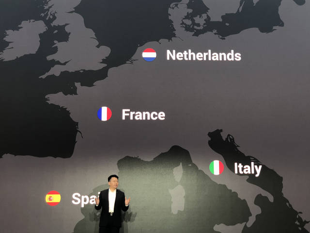 Find X向上,OPPO向西