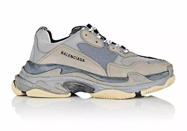"阴阳脸" 的 balenciaga triple-s,你们见过吗?