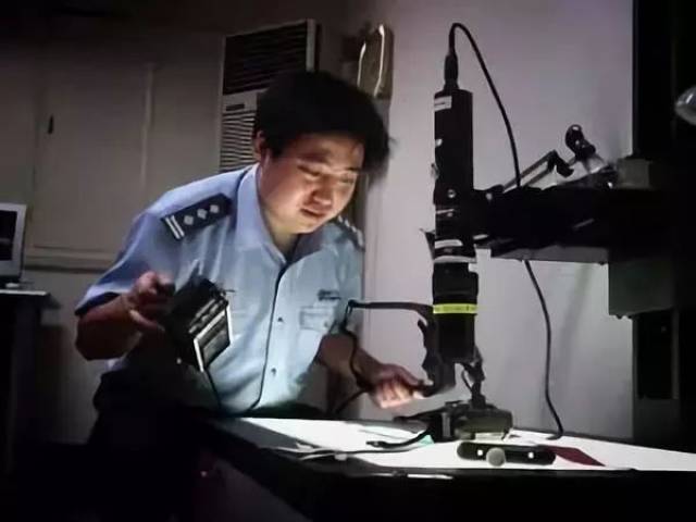 投票2018年度上海刑侦标兵推选活动