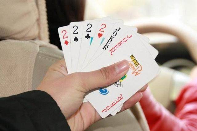 一手好牌打得稀巴烂的5个历史人物