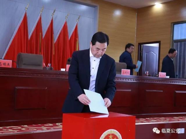 李辉同志当选临夏州人民政府副州长