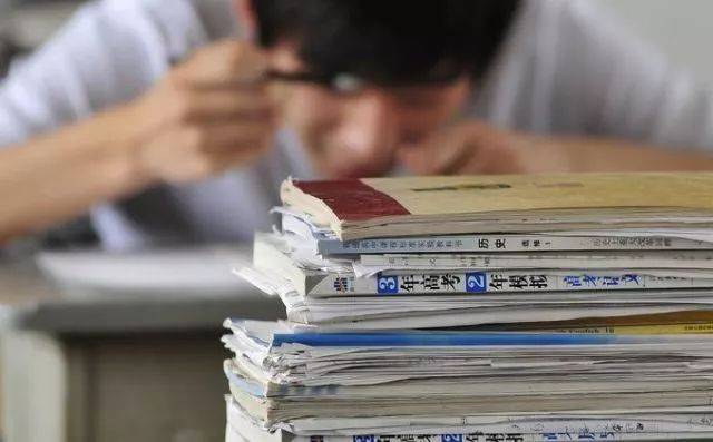 到底要不要复读呢?在线等,挺急的…