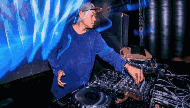 dj沈岳降临太舞,电音助阵周末狂欢!