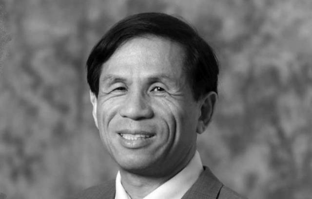 从不会讲英语到全美最受欢迎CEO 看励志华裔如何逆袭