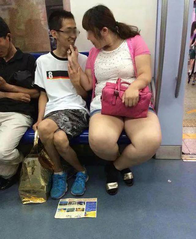 【每日内涵图精选】人不如狗写实版!