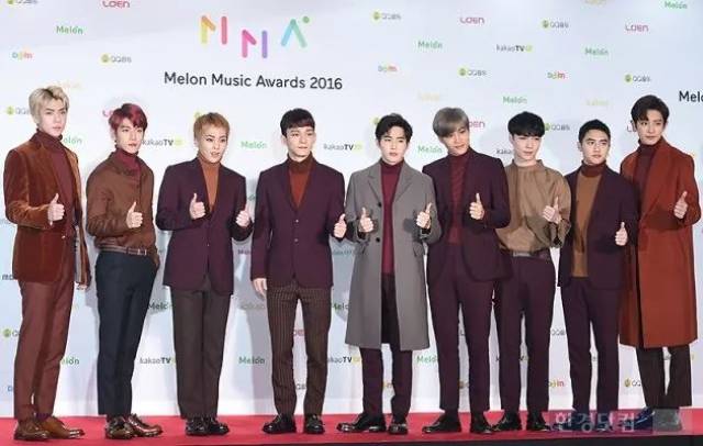 大家好我们是exo!