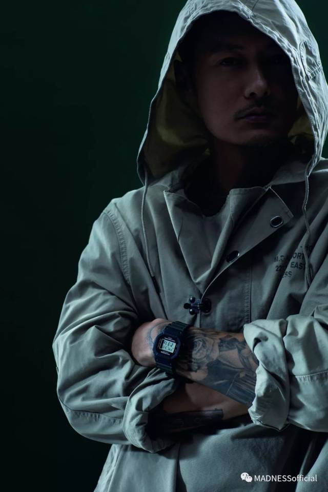 madness x g-shock dw5000md腕表