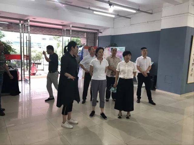 台州市副市长吴丽慧一行来温岭开展国家公共文化服务体系示范区创建