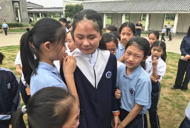 太湖大学堂附属小学毕业典礼圆满成功