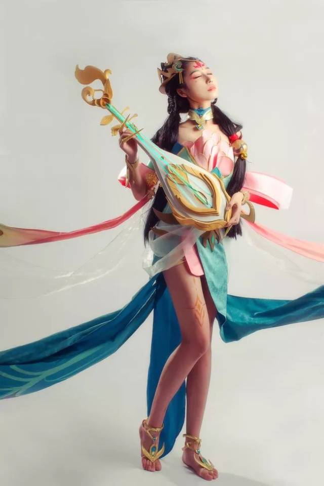 王者荣耀杨玉环cos,真的不愧是古代四大美女!