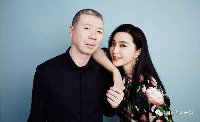 范伟500万合同被曝光 中国娱乐圈偷税漏税为何屡禁不止 如果他们是英国人下场会怎么样 