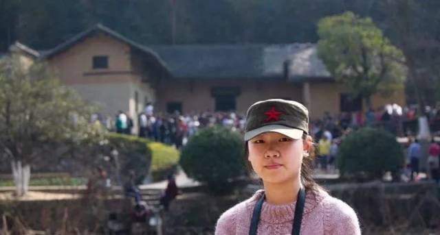2018年嘉兴高考状元出炉,女学霸居然长这么美,各市学霸来