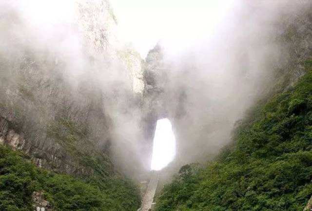 赏丹霞地貌,悟道在龙虎