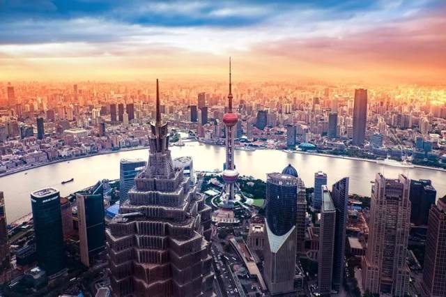 我们总是讲"帝都"北京"魔都"上海"魔都"几乎成为上海的代名词.