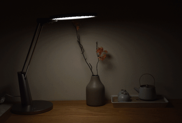 无眩光,显色优的光源