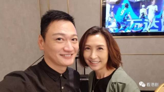 【刑侦】监制潘嘉德搞饭局 陶大宇郭蔼明世纪重聚玩自拍