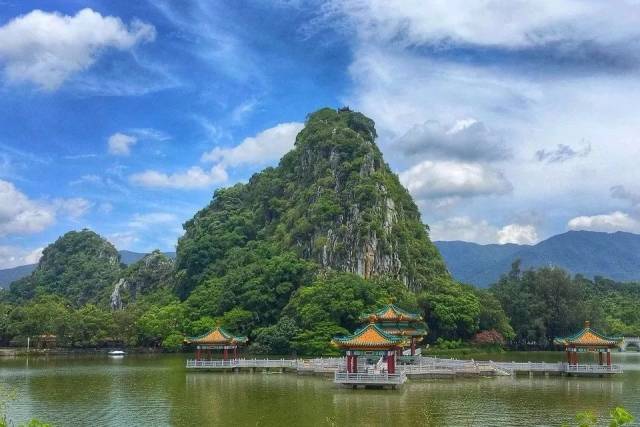 岭南四大名山之首—— 鼎湖山