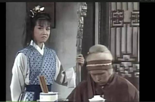 1983年,陈安莹在《射雕英雄传》中饰演的傻姑演的傻傻的,但在这部戏