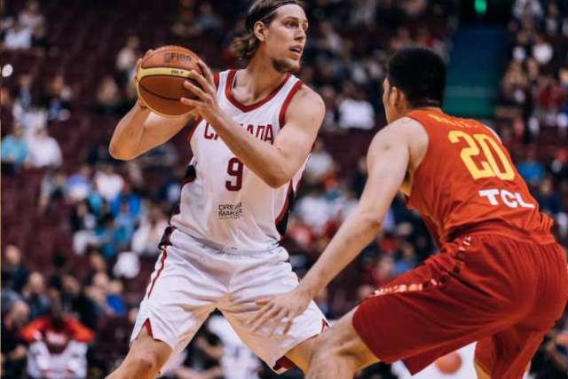 首战加拿大男篮吴前射遍nba级别球员独砍27分,他可是蓝队队长