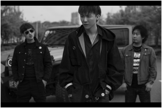 走马吉他谱摩登兄弟