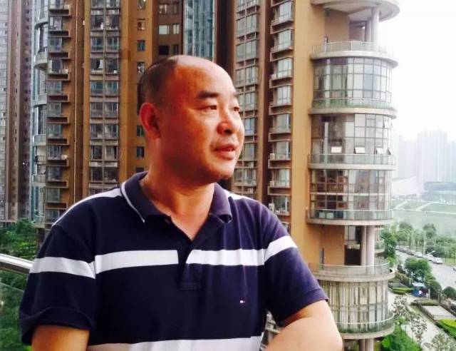 作品散见于《人民文学》《当代》《十月》《中国作家》等.