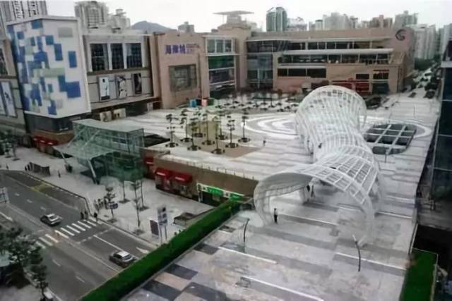 深圳人,你还记得华强北的万佳百货吗?