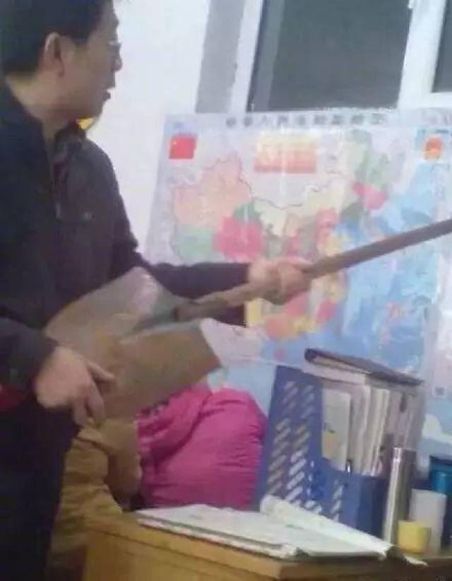 那些年,冒死拍过的老师搞笑照片 !看到第一张我就笑喷