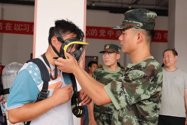 大兴消防支队黄村中队联合清源街道开展安全