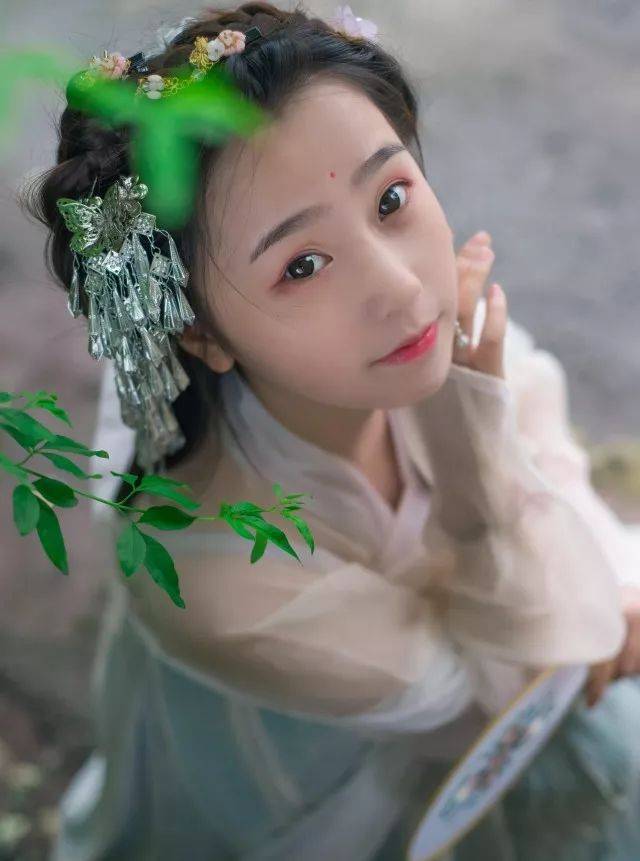 分享:买汉服是网购还是去实体店?请进来了解一