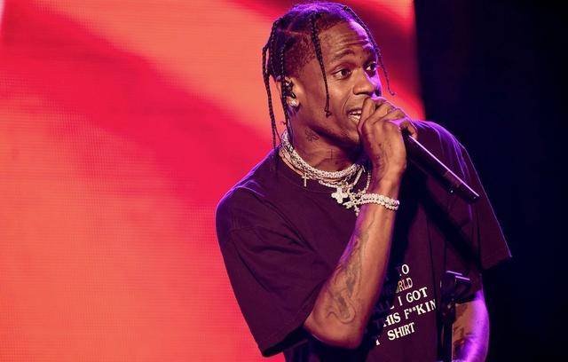 大写加粗的尴尬!travis scott竟然在nba颁奖典礼上假唱?