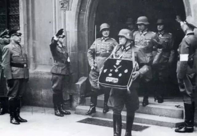 谋杀希特勒密室逃脱