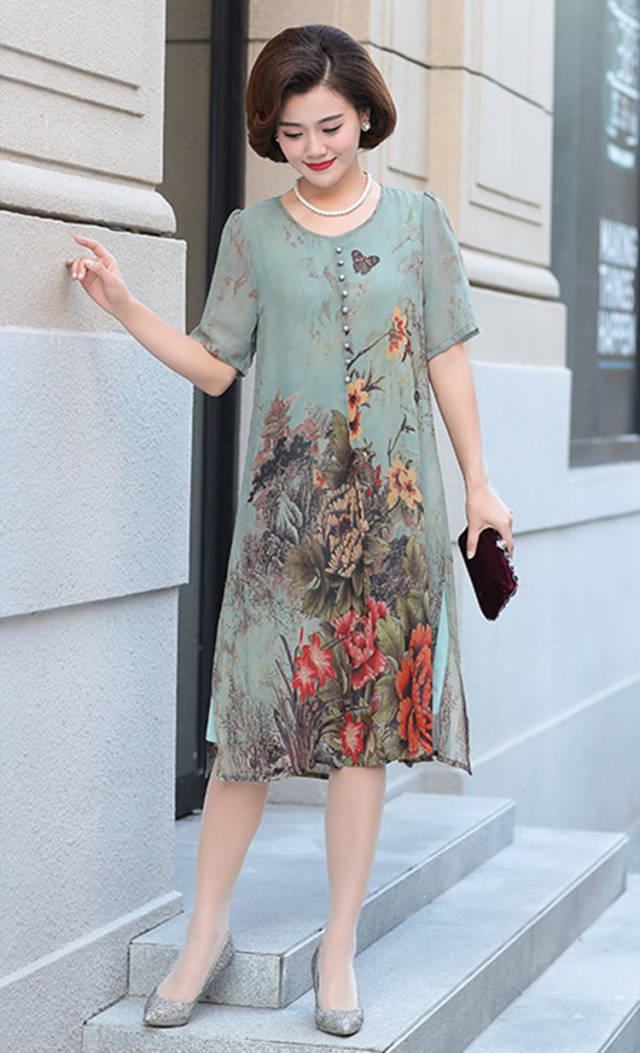 炎炎夏日想要清凉舒爽?宽松飘逸的雪纺连衣裙,不再为穿搭而愁!