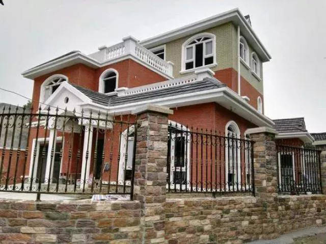 农村这样的别墅真不多,建成这样周围邻居看了都想仿建