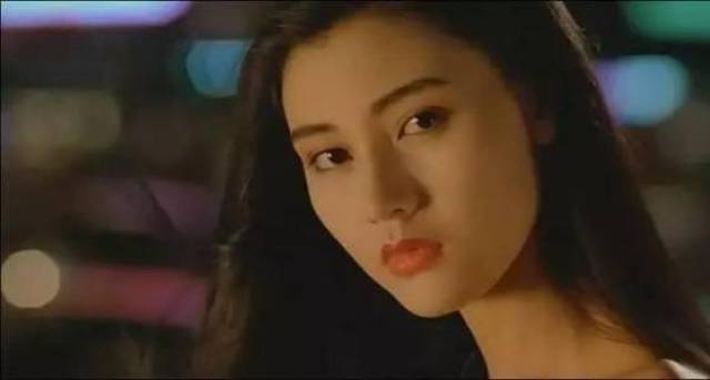 怎么让自己变年轻的视频 c5cfa055f61a486883862ac825caa260.jpeg