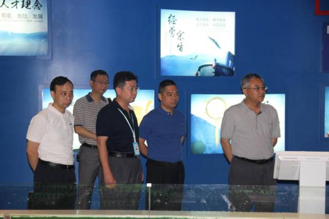 景德镇市安监局局长汪来金,鹰潭市安监局局长桂峰等陪同调研