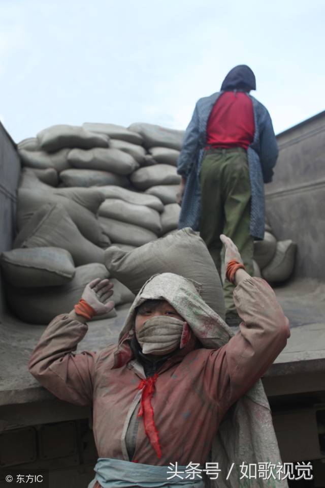 "如果你是农民工的孩子,看到父母们外出挥汗如雨,辛苦打拼的10个瞬间