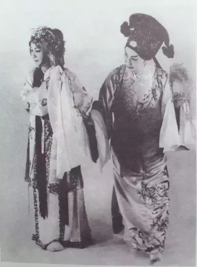 民国才女,虽嫁给了外国人,却一生浸润在中国文化里!